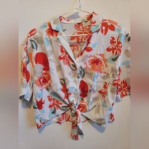 NWOT Floral Knot-Front Blouse